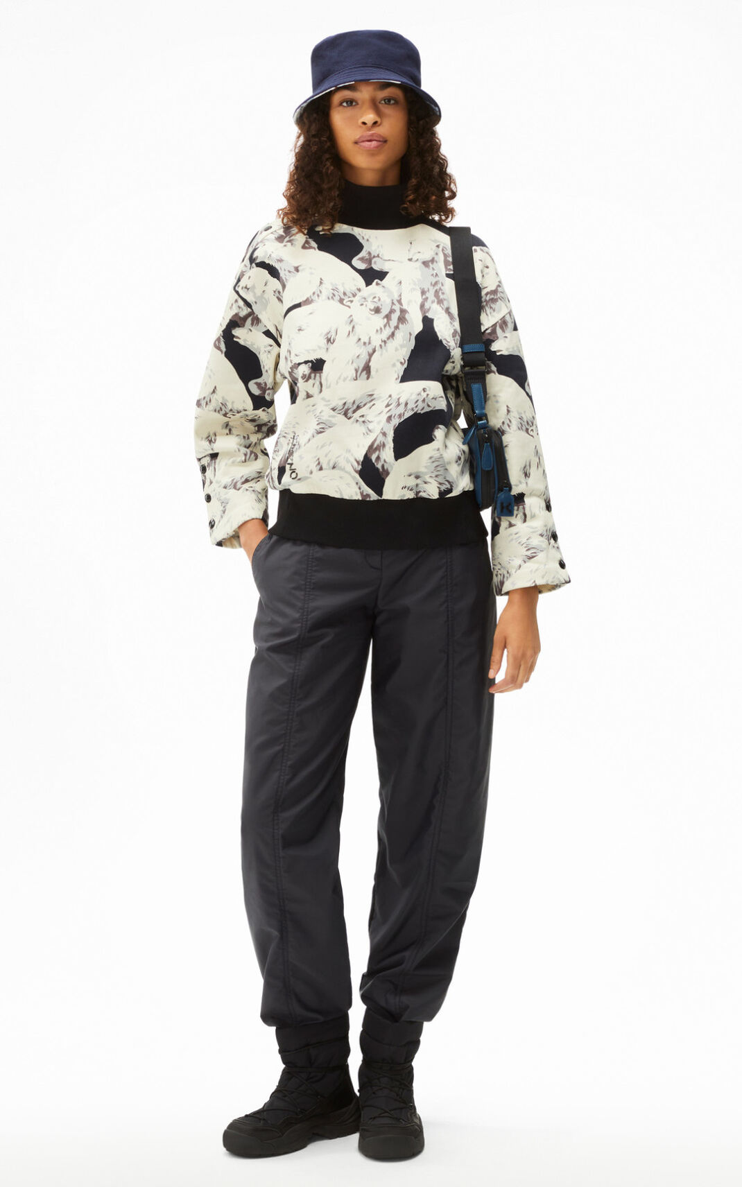 Kenzo Høje collar Polar Bear The Vinter Capsule Sweatshirt Dame - Sort DK-839564